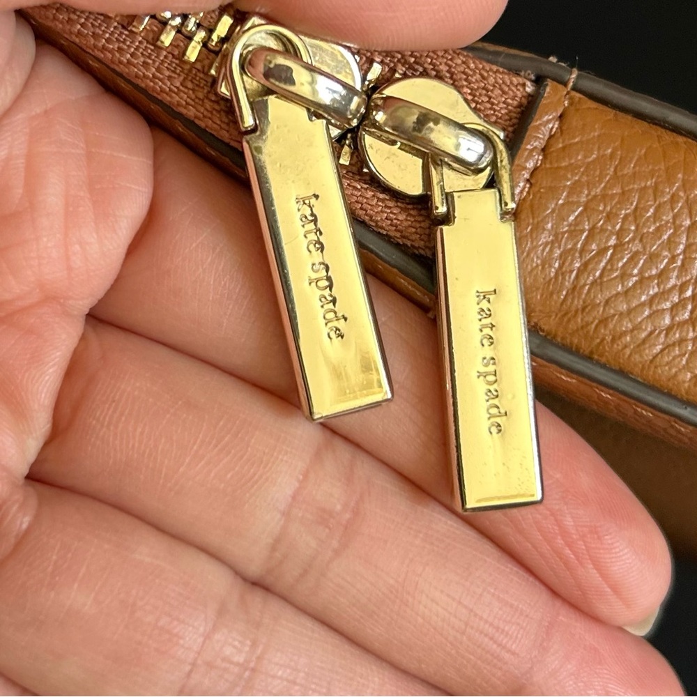 Kate Spade Brown Leather Laptop sleeve - Picture 3 of 9